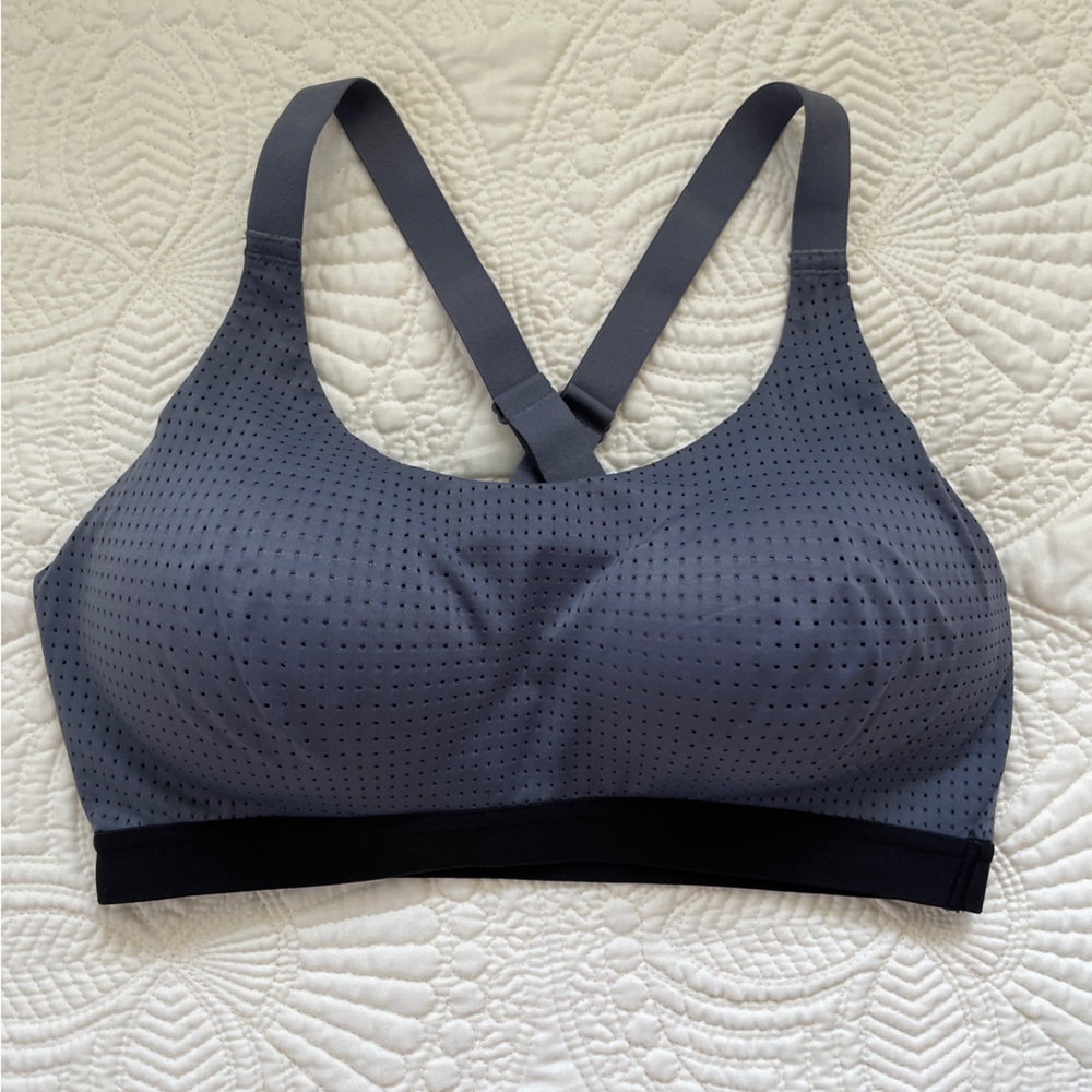 Victoria Sport Lightweight Bra VS Victoria’s Secret Bralette Sports Like New